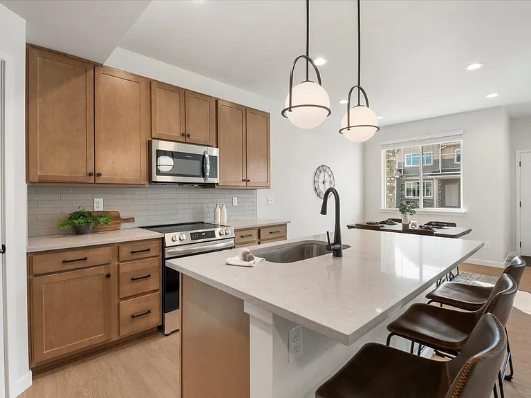 2440 Brookstone Dr #C — Photo 9