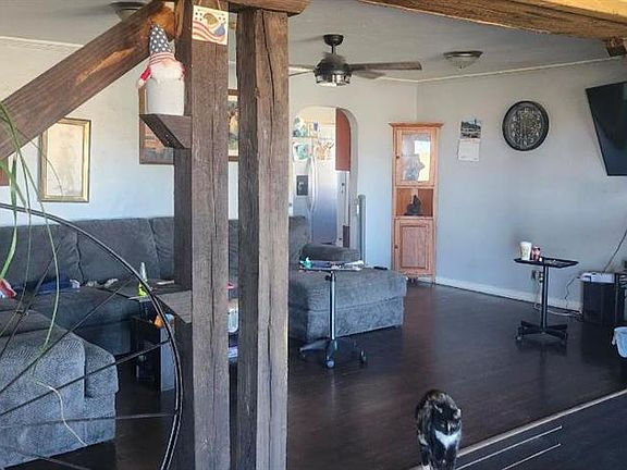 2nd image of 310 S Flormable St
