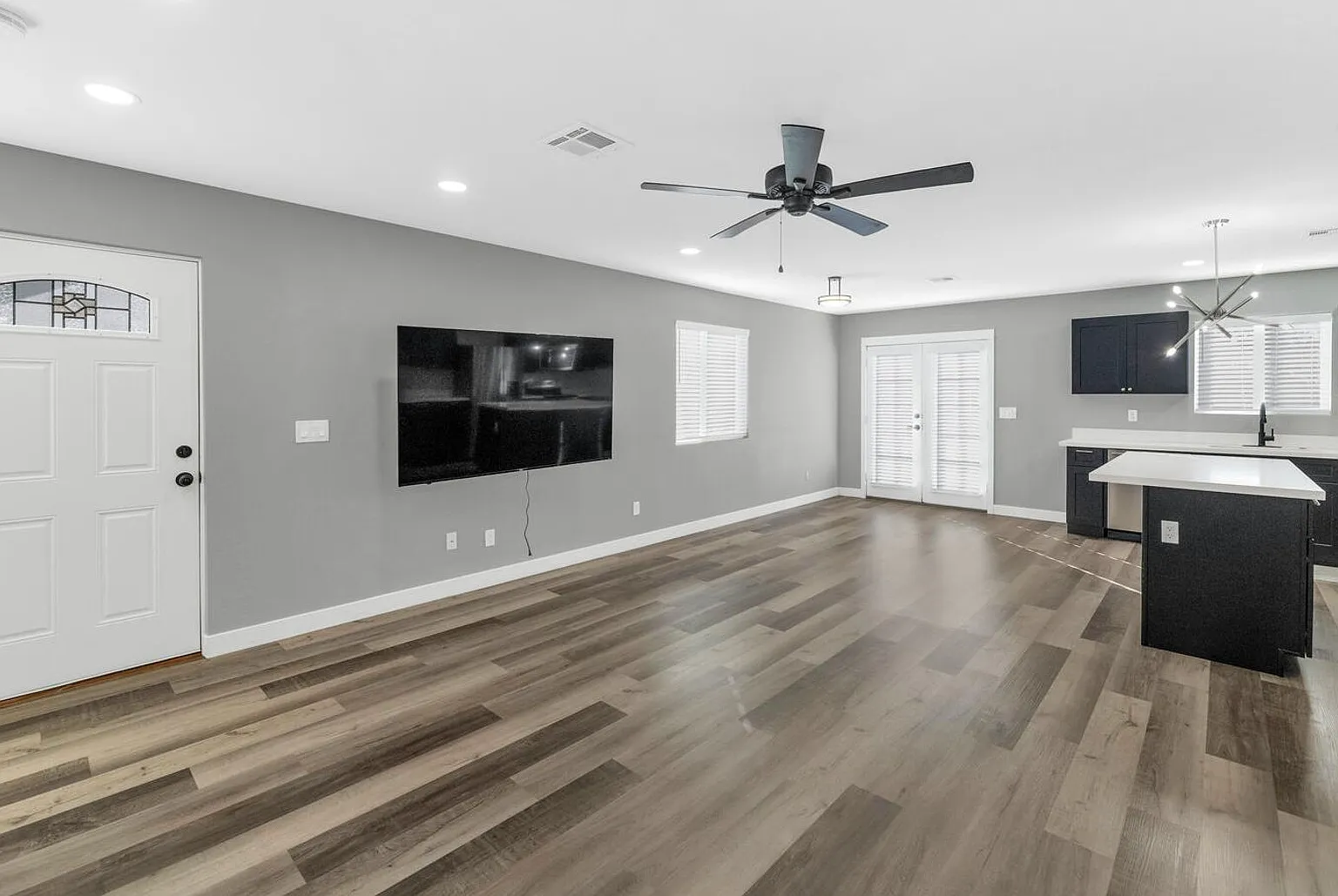 2509 E. Broadway Rd #4 Phoenix, AZ 85040 — Photo 1