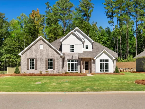 132 Merlin St, Opelika, AL 31801