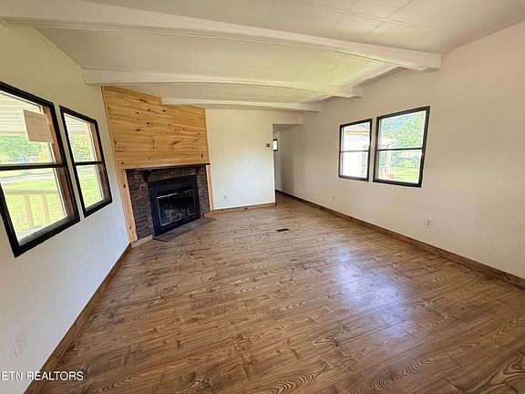 4th image of 431 Patton Heights Cir