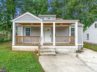 400 70th Pl, Capitol Heights, MD