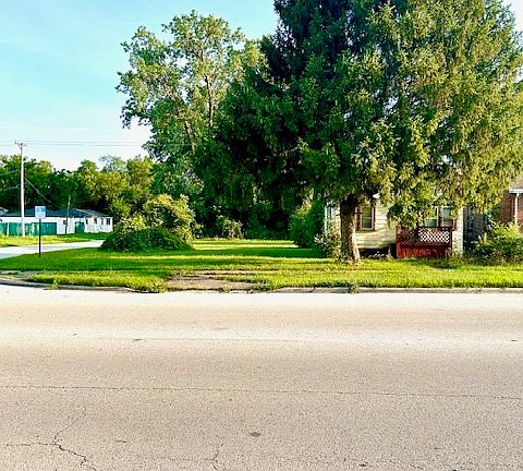 2nd image of 3803 W 139th St