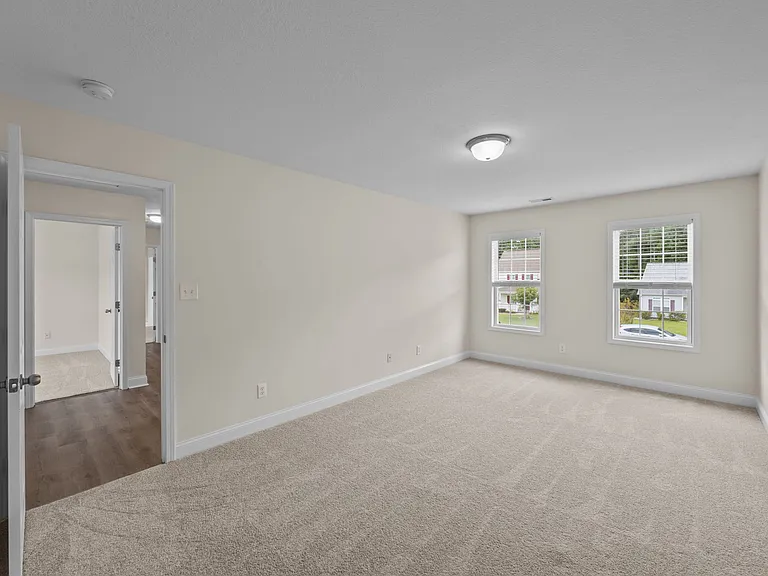 203 Macdonald Blvd — Photo 20