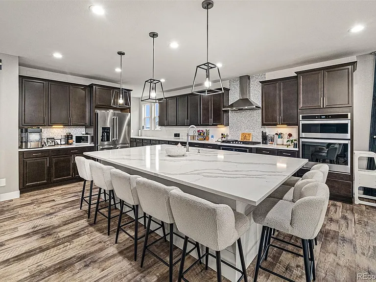 25537 E Alder Dr — Photo 10