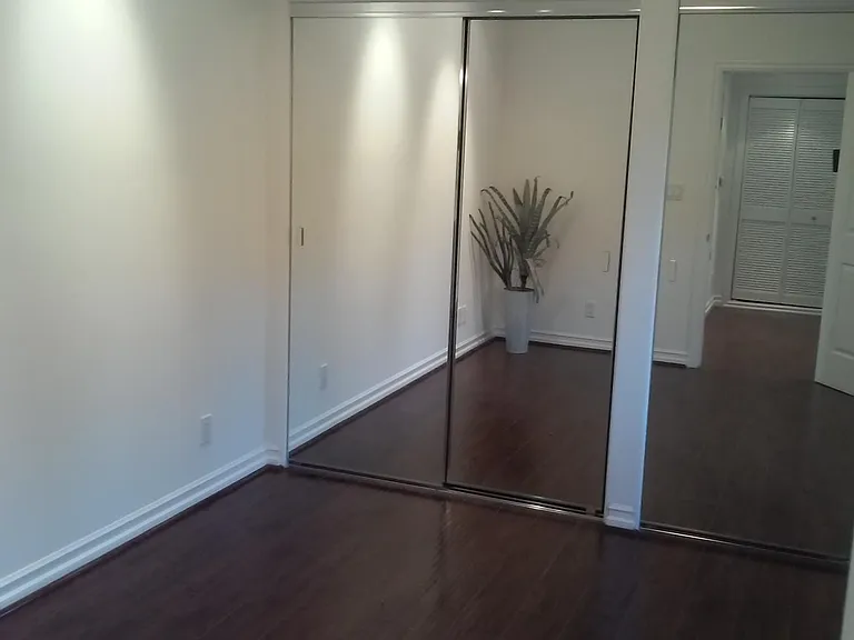 1530 Parmer Ave — Photo 31