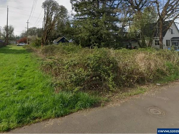 Next To 2020 15th Ave SW, Albany, OR 97321