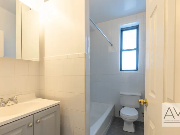 1115 63rd Street image 4 of 4