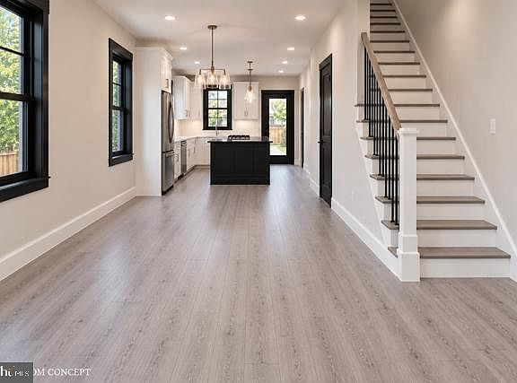 3rd image of 4408 Ashburner St