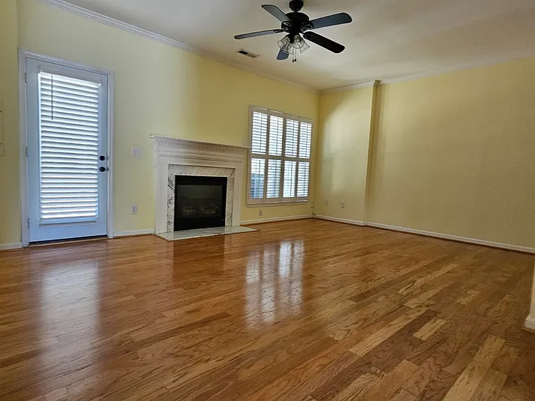 142 Spring Crossing Cir — Photo 6
