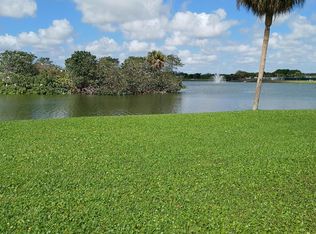 92 Seville Ln #F, Delray Beach, FL 33446