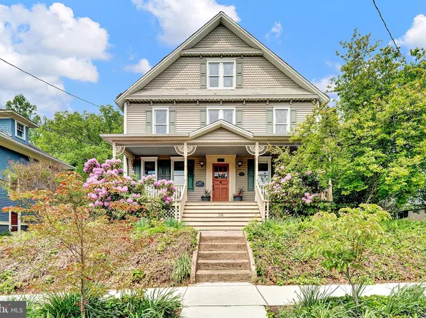 36 Hart Ave, Hopewell, NJ 08525