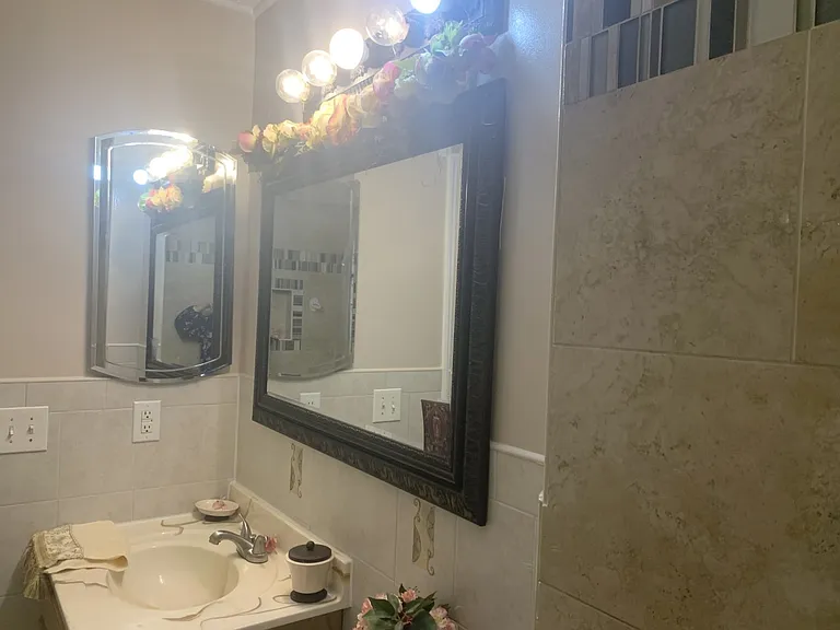 227 Lindsey Ct #1 — Photo 31