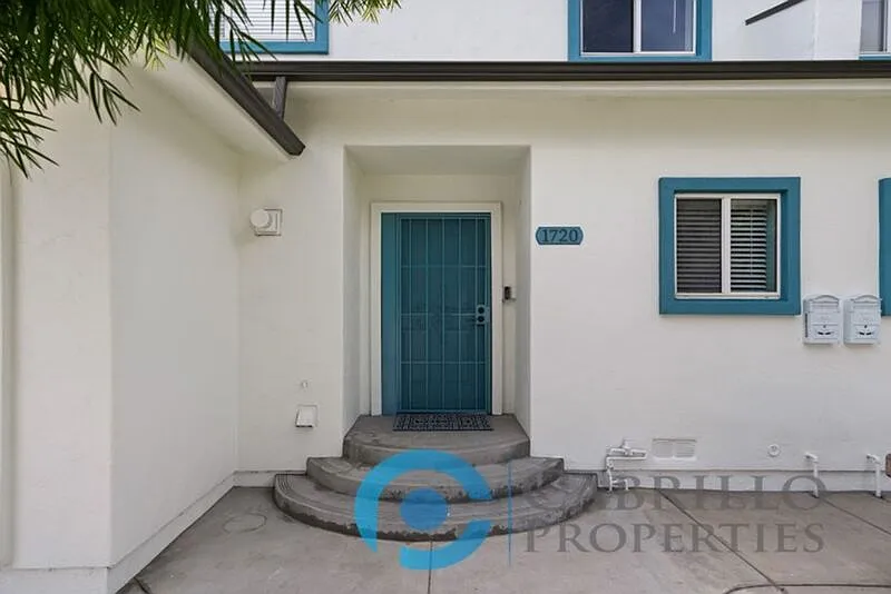2 bed, 2.5 bath, 1500 sqft, $3,995 — Photo 2