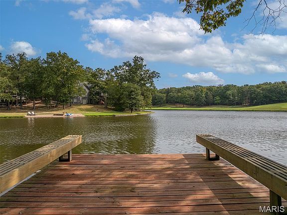 3rd image of 513 Woodlake View Dr