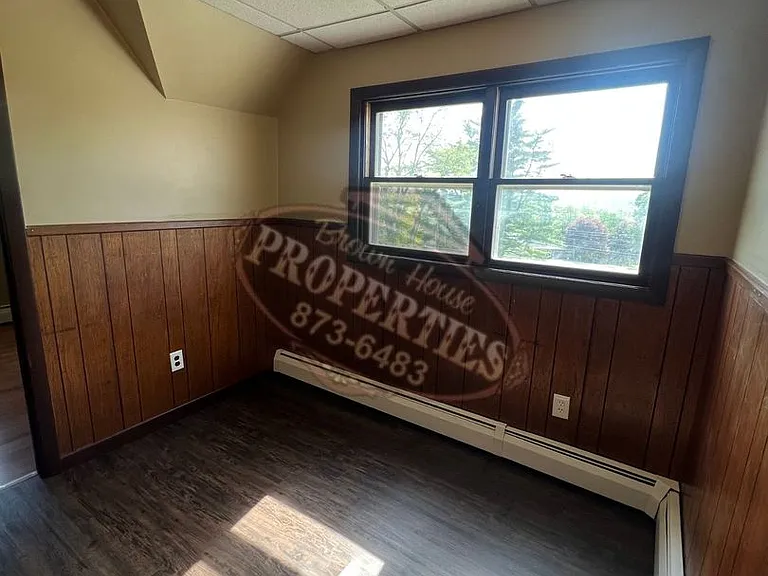 135 Oakland Rd — Photo 22