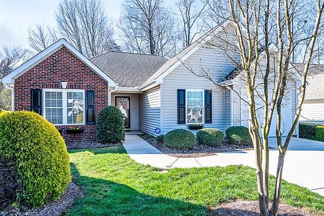 1st image of 107 Keswick Ln