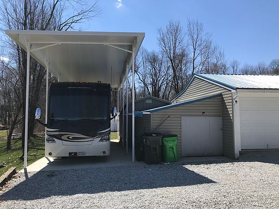 RV shelter 40’ 50amp plug