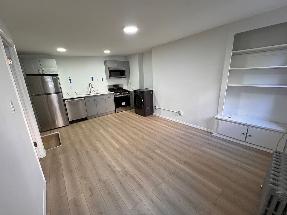 1st image of 25 Cleveland Pl #1A