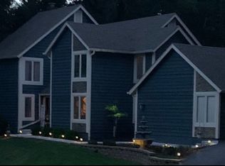 2015 Sundowner Ridge Dr, Ballwin, MO 63011