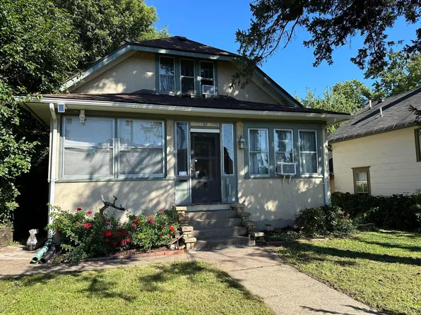 914 Duchess St, Saint Paul, MN 55106
