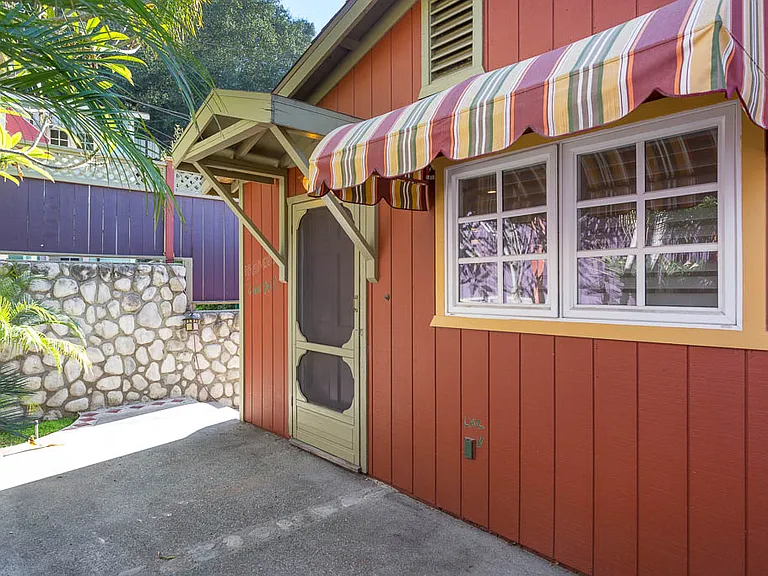 495A Sturtevant Dr — Photo 6