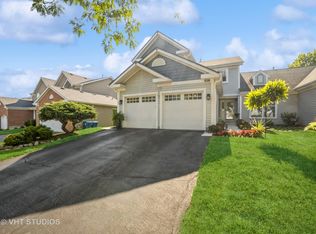 1051 Georgian Pl, Bartlett, IL 60103
