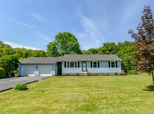 37 Underwood Rd, Woodstock, CT 06281