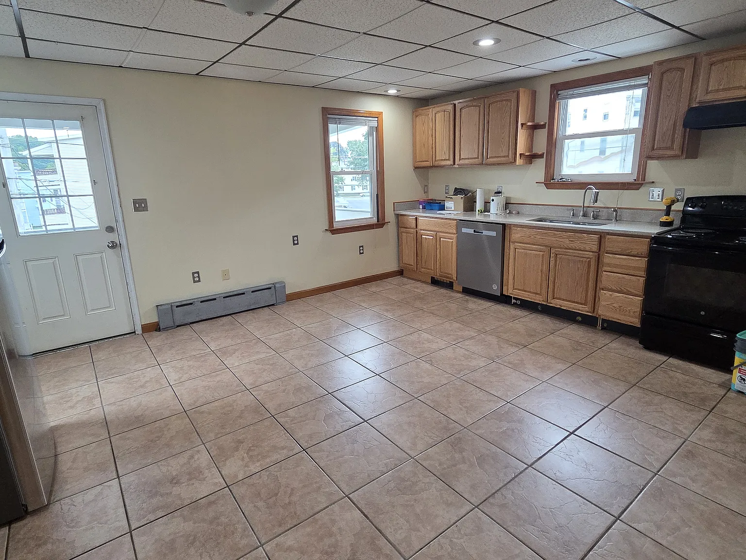 2 bed, 1200 sqft, $1,700 — Photo 1