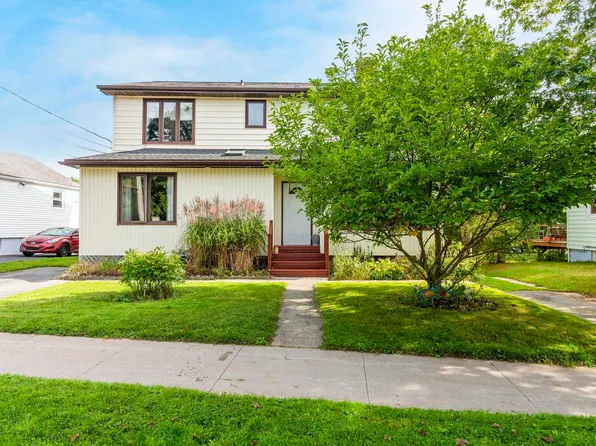 24 Joffre St SE, Halifax, NS B2Y 3C8