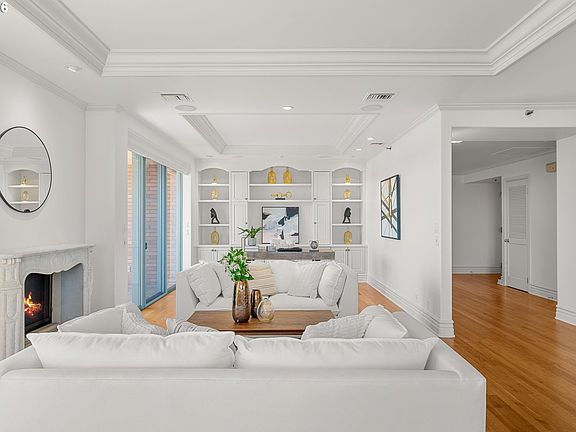 3rd image of 1414 SW 3rd Ave APT 2001