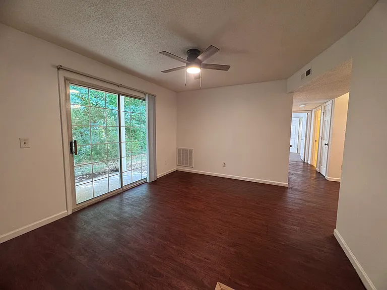 519 Mystic Dr #C — Photo 5