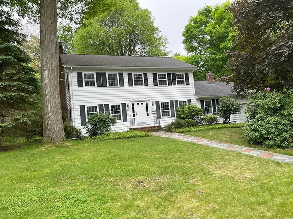 51 Hawktree Dr, Westwood, MA 02090