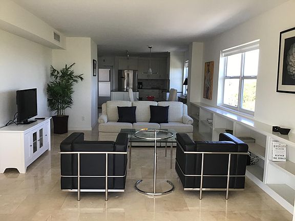 Open space Living Room, Dining and Kitchen