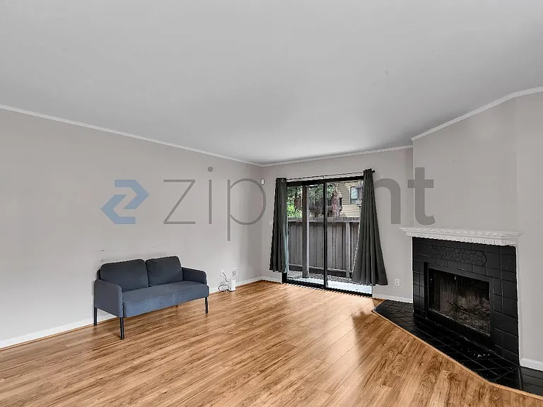 99 Cleaveland Rd #25 — Photo 4