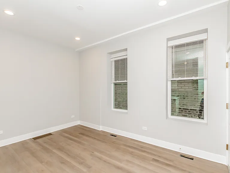 1319 W Cullerton St #1R — Photo 6