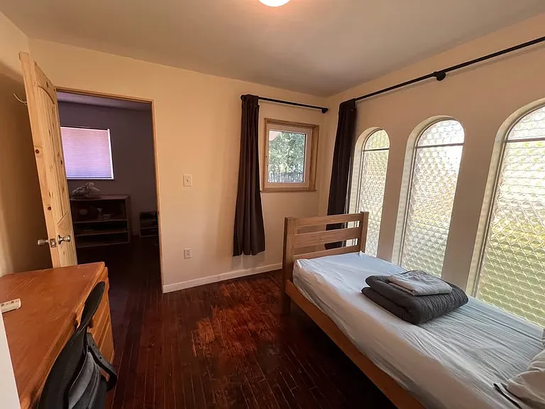 7103 Guadalupe St — Photo 11