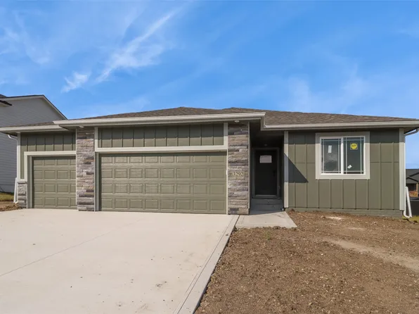 3292 NW Brookside Dr, Grimes, IA 50111