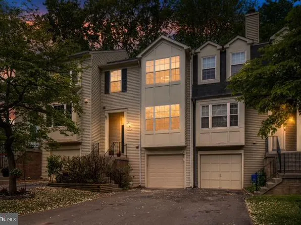 52 Cherry Bend Ct, Germantown, MD 20874
