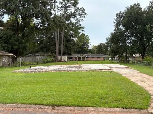 5114 Lisa St, Alexandria, LA 71302