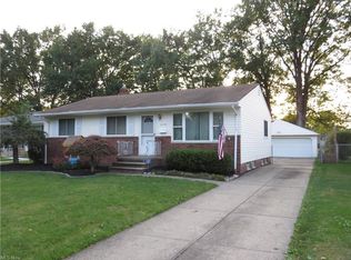6158 Eavenson Rd, Brookpark, OH 44142