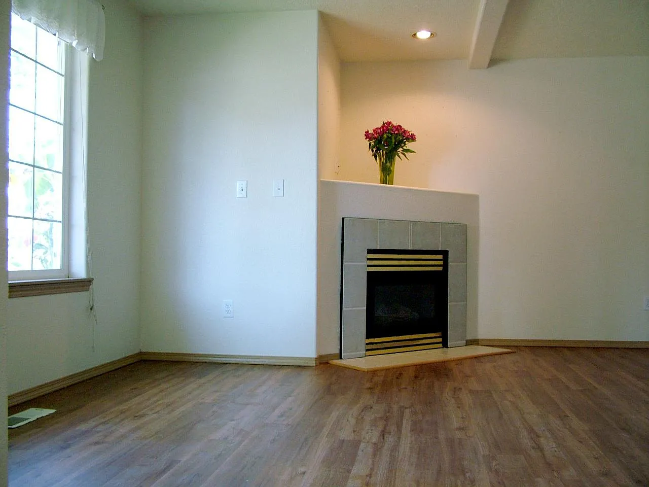 4012 SE 75th Ave — Photo 4