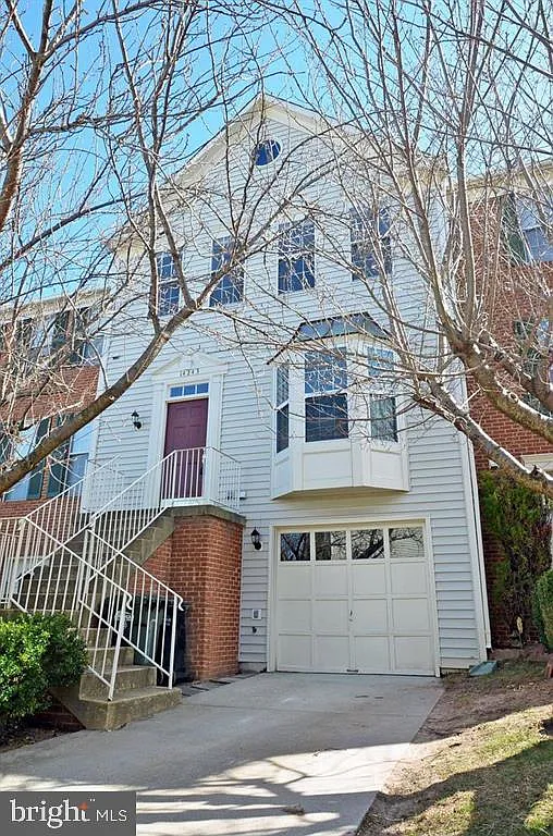 3 bed, 4.0 bath, 1703 sqft, $2,900 — Photo 1
