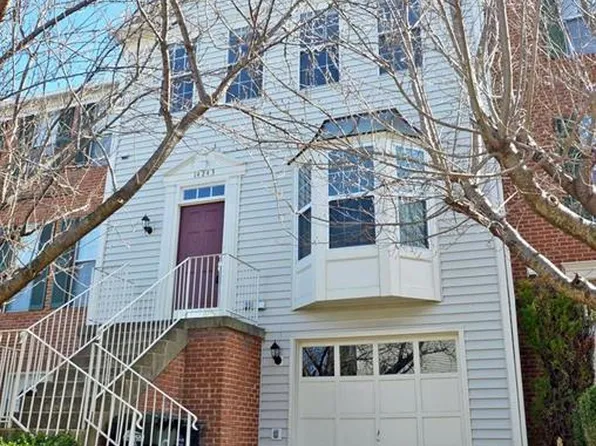 14243 Glade Spring Dr, Centreville, VA 20121