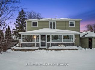 30 Quiet Heights Ln, Georgina, ON L4P 3C8
