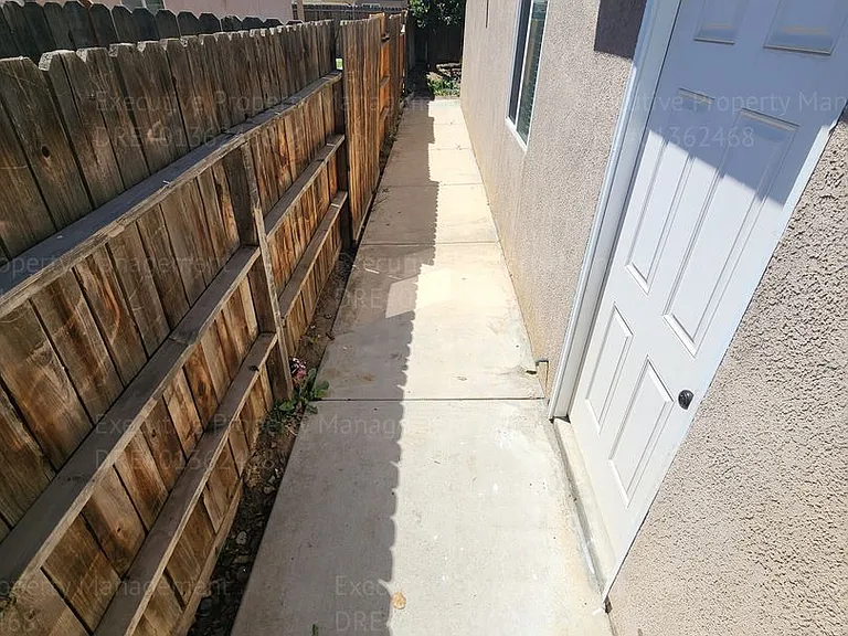 12115 Verdelho Ave — Photo 5