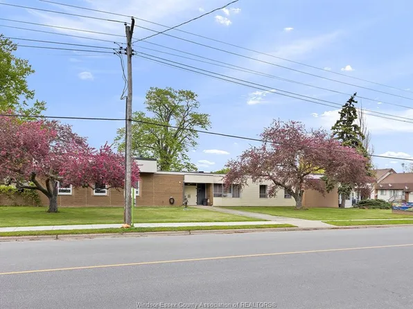 6690 Tecumseh Rd, Lakeshore, ON N0R 1N0