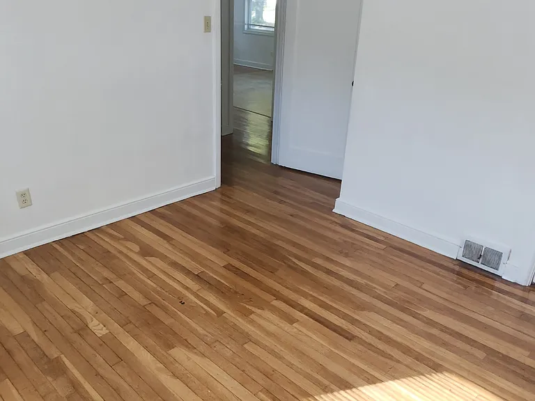 1001 E Washington St #1 — Photo 6
