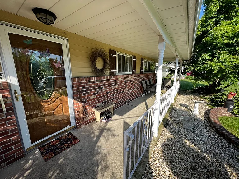 24 Indian Park Rd — Photo 4