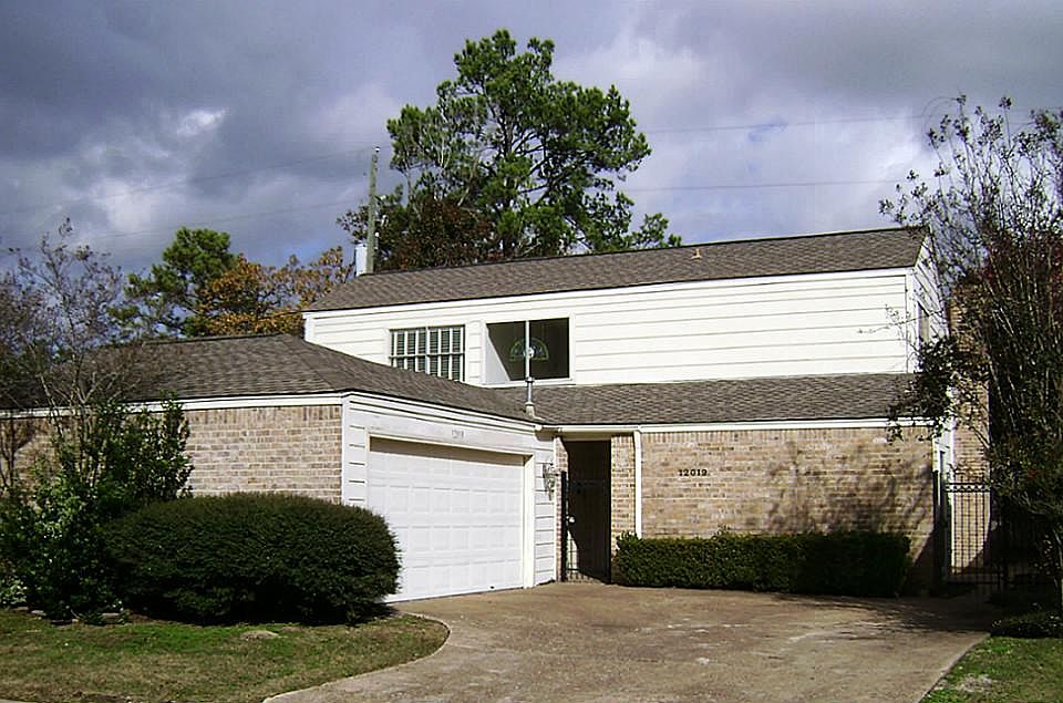1st image of 12019 Champion Forest Dr